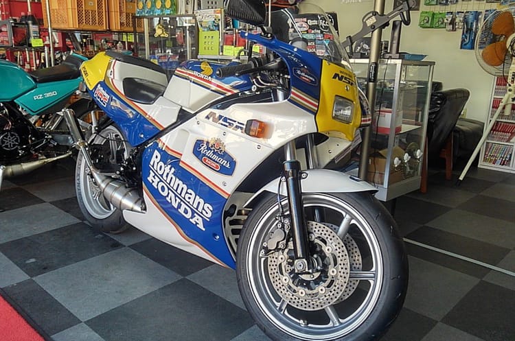 K様 Nsr250r Mc18 カスタム エスエムワークス Smコーティング沖縄 バイクカスタム 特殊塗装